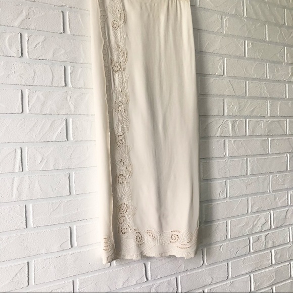 Embroidered ivory high waist rayon maxi wrap skirt - Picture 5 of 13
